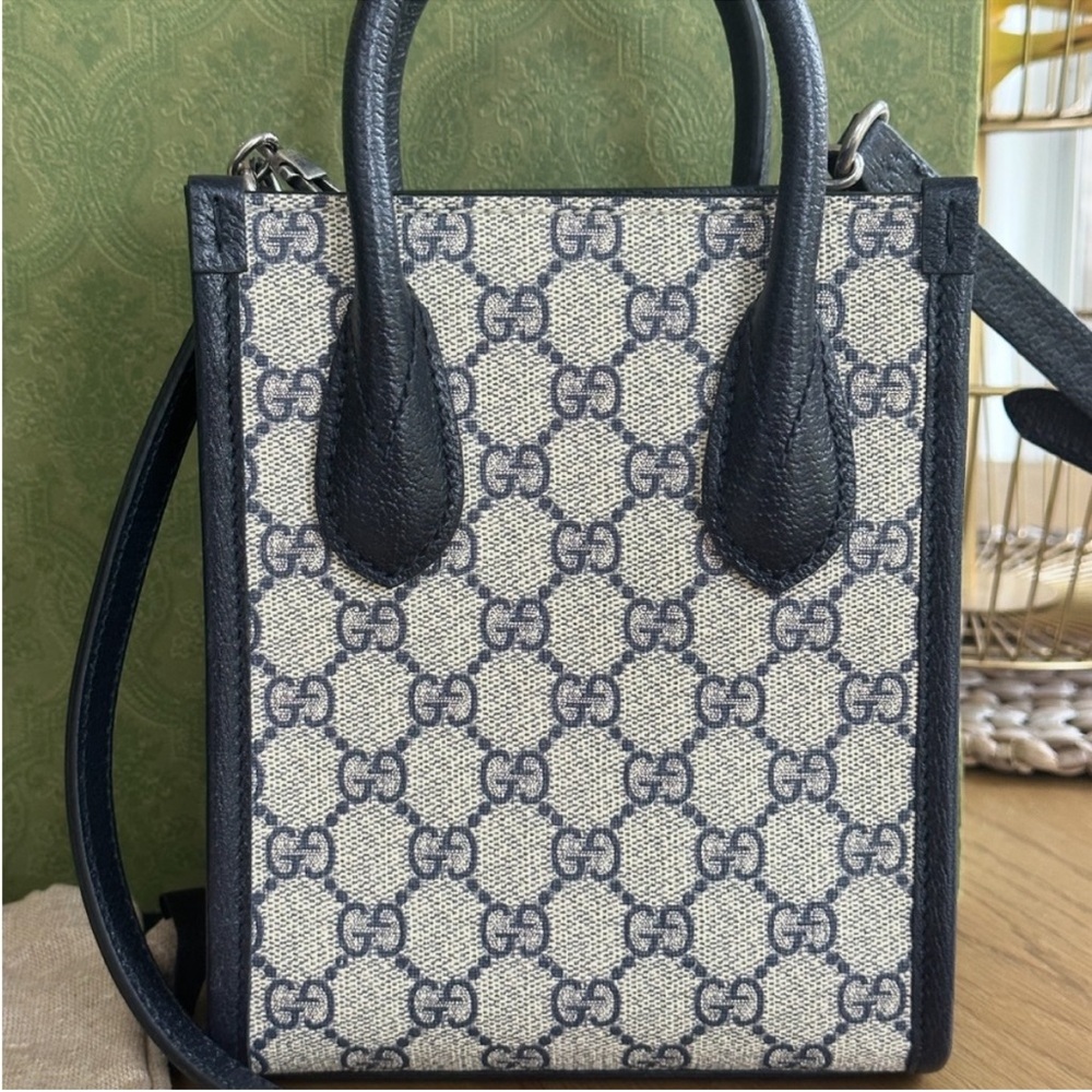 Gucci Bag - Picture 2 of 9